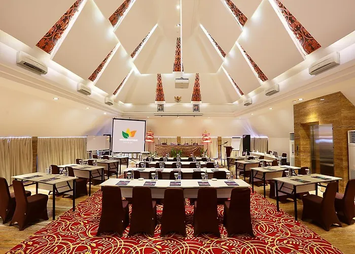 Mega Boutique 4*